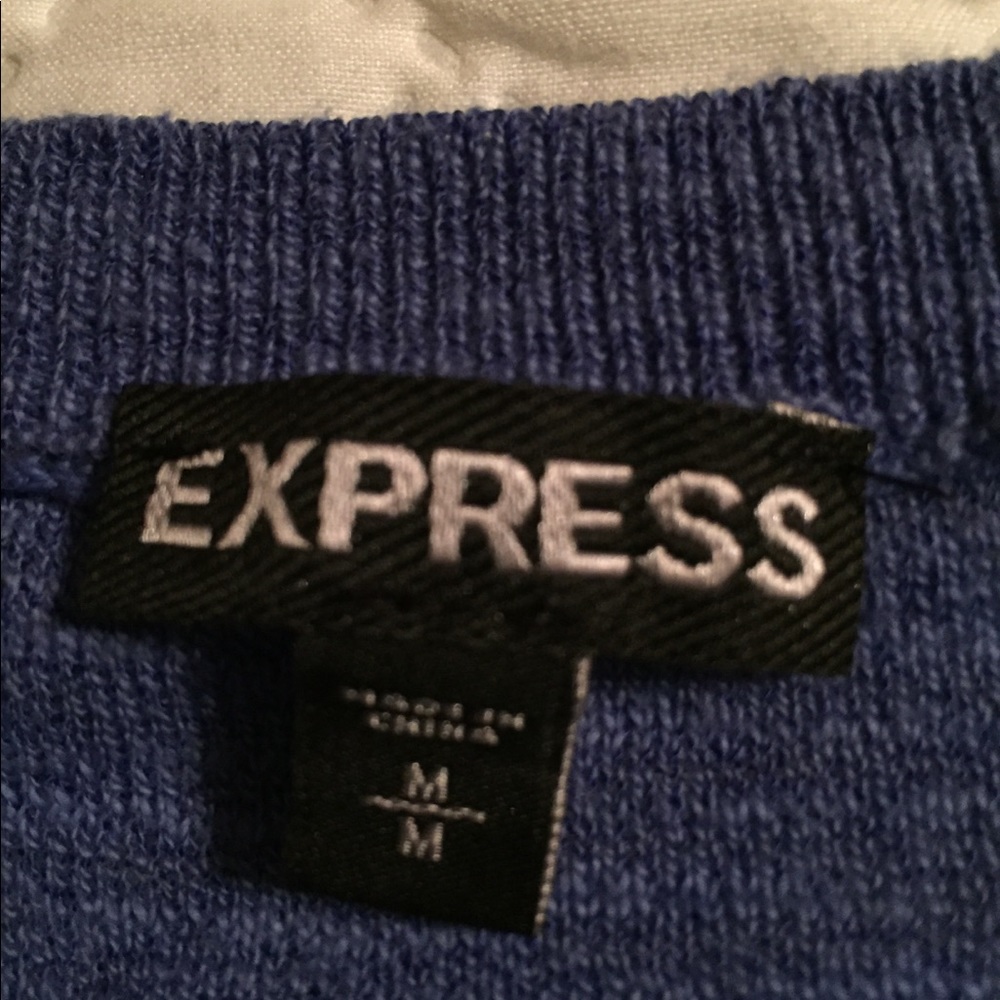 Express Sweater - Picture 3 of 4